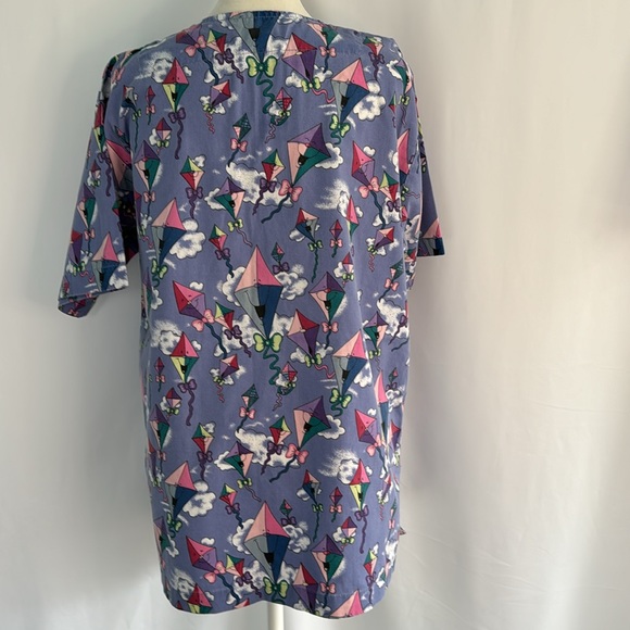 💜3/$15 Natural Uniforms Natural Prints Kites Scrub - Picture 5 of 9